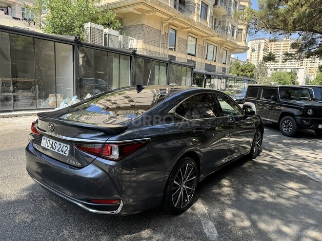 Lexus ES 300h 2023, 38,000 km - 2.5 l - Bakı