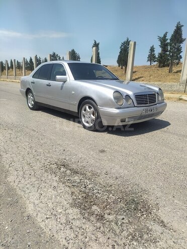 Mercedes E 230 1995, 305,000 km - 2.3 l - Bakı