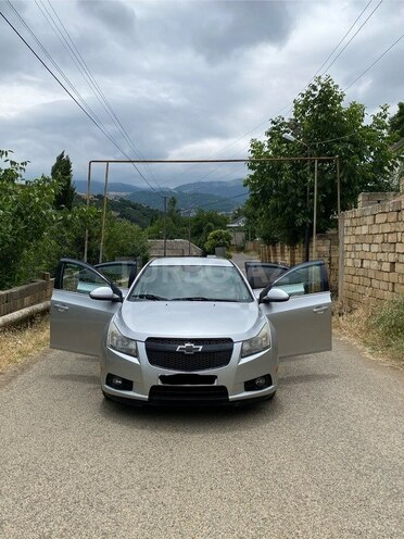 Chevrolet Cruze 2013, 187,000 km - 1.4 л - Yardımlı