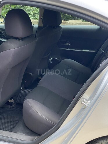 Chevrolet Cruze 2013, 187,000 km - 1.4 л - Yardımlı