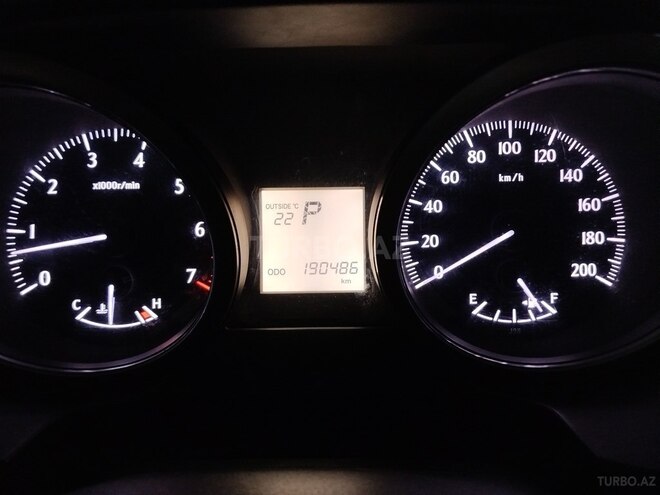 Toyota Land Cruiser Prado 2013, 190,000 km - 2.7 l - Bakı
