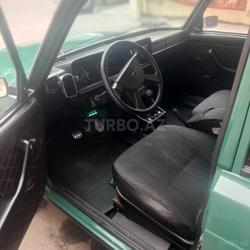LADA (VAZ) 2107 2005, 40,000 km - 1.6 l - Yevlax
