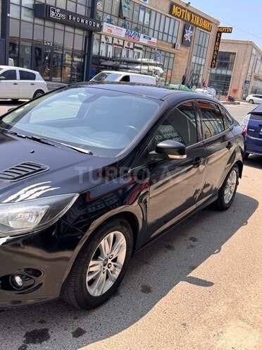 Ford Focus 2013, 243,425 km - 2.0 л - Bakı