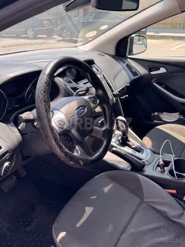 Ford Focus 2013, 243,425 km - 2.0 л - Bakı