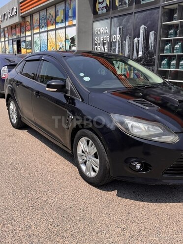 Ford Focus 2013, 243,425 km - 2.0 л - Bakı