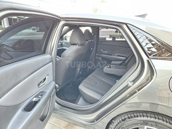 Hyundai Elantra 2024, 13,000 km - 1.6 l - Bakı