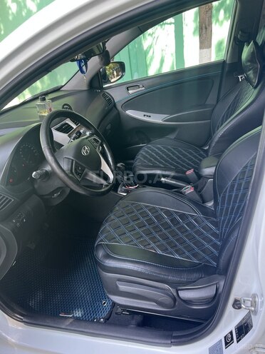 Hyundai Accent 2014, 293,740 km - 1.6 l - Bakı