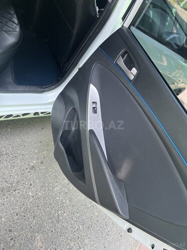 Hyundai Accent 2014, 293,740 km - 1.6 l - Bakı