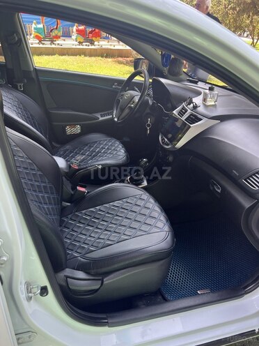 Hyundai Accent 2014, 293,740 km - 1.6 l - Bakı