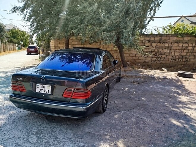 Mercedes E 320 2000, 299,900 km - 3.2 l - Bakı