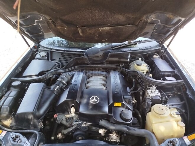 Mercedes E 320 2000, 299,900 km - 3.2 l - Bakı
