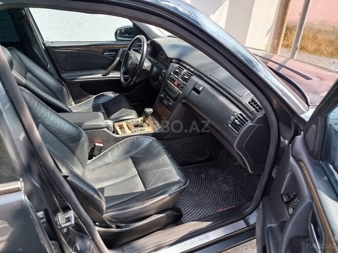 Mercedes E 320 2000, 299,900 km - 3.2 l - Bakı