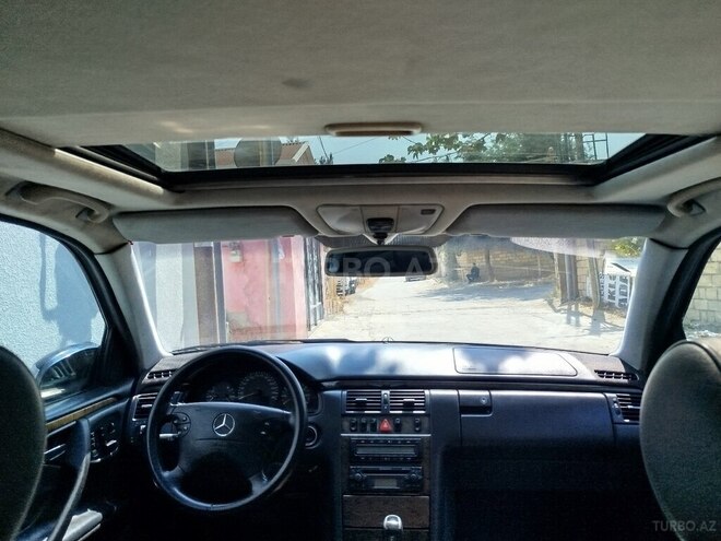 Mercedes E 320 2000, 299,900 km - 3.2 l - Bakı