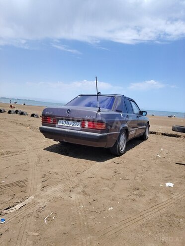 Mercedes 190 1991, 700,000 km - 2.0 л - Bərdə