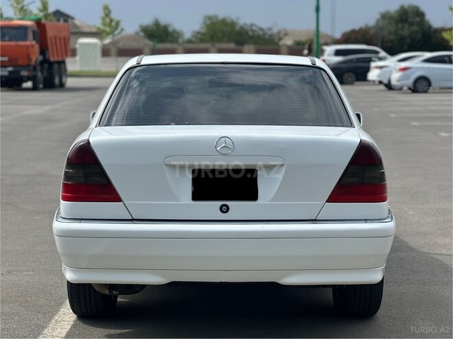 Mercedes C 230 1998, 383,000 km - 2.3 л - Salyan