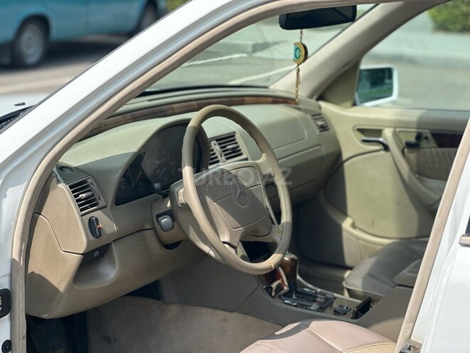 Mercedes C 230 1998, 383,000 km - 2.3 л - Salyan