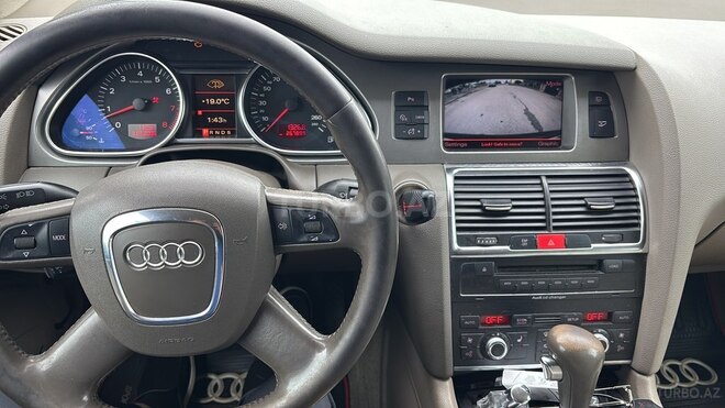 Audi Q7 2006, 265,000 km - 4.2 l - Quba