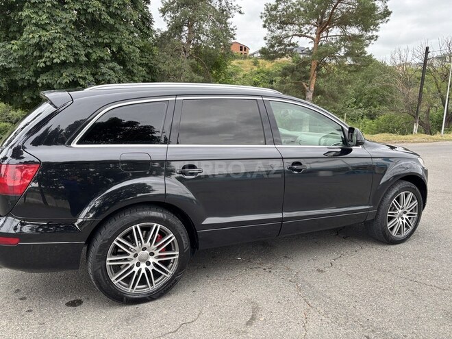 Audi Q7 2006, 265,000 km - 4.2 l - Quba