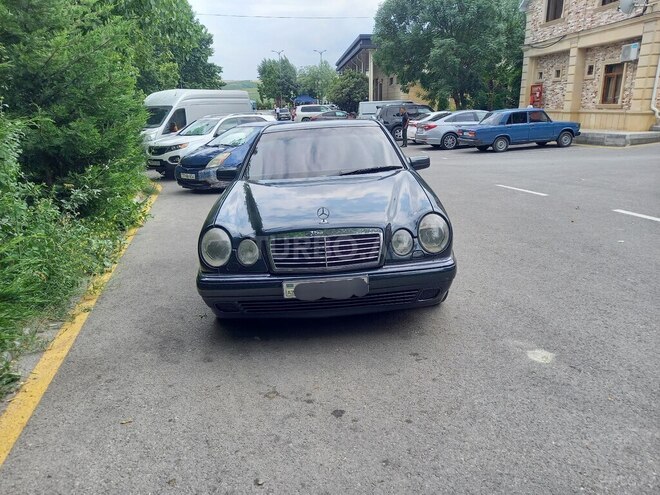 Mercedes E 280 1997, 250,000 km - 2.8 l - Şəki