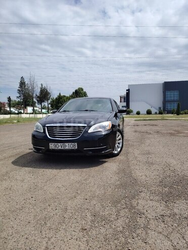 Chrysler 200-1