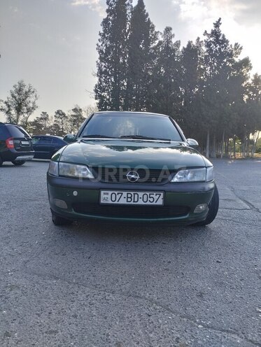 Opel Vectra 1995, 527,000 km - 1.8 l - Sumqayıt