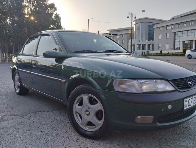 Opel Vectra 1995, 527,000 km - 1.8 l - Sumqayıt