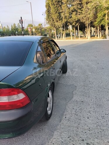 Opel Vectra 1995, 527,000 km - 1.8 l - Sumqayıt