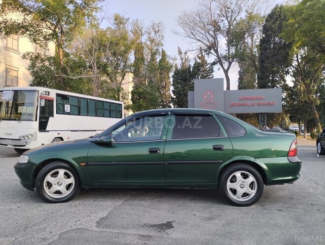 Opel Vectra 1995, 527,000 km - 1.8 l - Sumqayıt