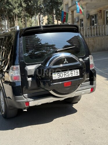 Mitsubishi Pajero 2007, 130,000 km - 3.0 l - Bakı