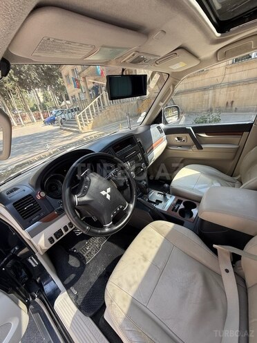 Mitsubishi Pajero 2007, 130,000 km - 3.0 l - Bakı