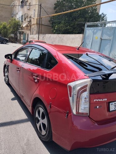 Toyota Prius-9