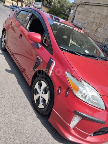 Toyota Prius-16