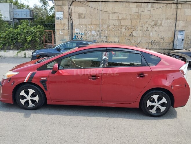 Toyota Prius-18