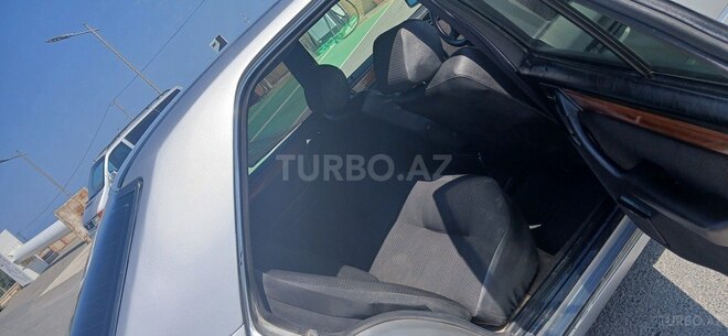 Mercedes E 220 1994, 295,632 km - 2.2 л - Sumqayıt