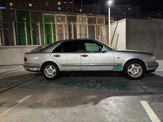 Mercedes E 230 1997, 317,128 km - 2.3 l - Bakı