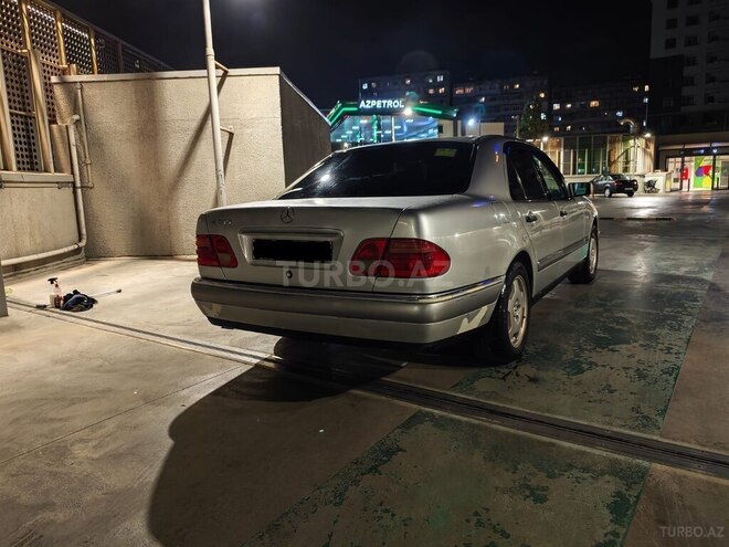 Mercedes E 230 1997, 317,128 km - 2.3 l - Bakı