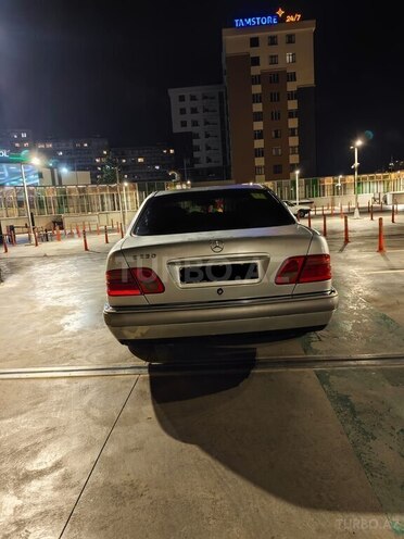 Mercedes E 230 1997, 317,128 km - 2.3 l - Bakı