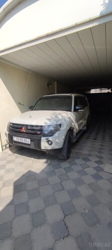 Mitsubishi Pajero 2007, 278,800 km - 3.0 л - Bakı