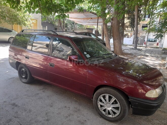 Opel Astra 1993, 617,261 km - 1.6 l - Bakı