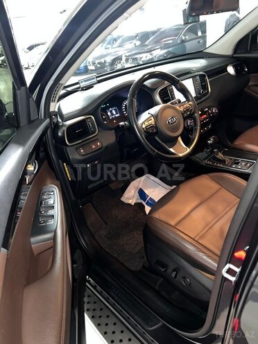 Kia Sorento-4