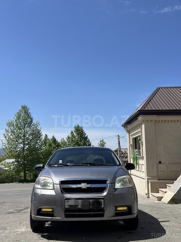 Chevrolet Aveo-1