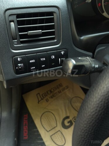 Hyundai Tucson 2008, 300,000 km - 2.0 л - Bakı