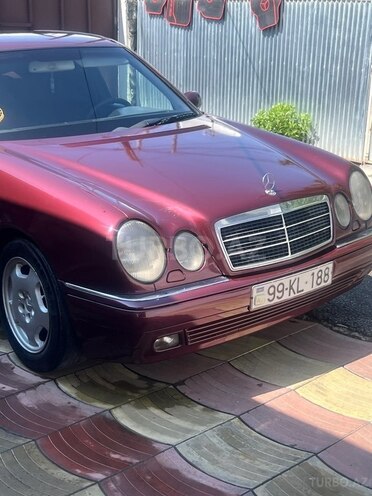 Mercedes E 200 1998, 450,000 km - 2.0 l - Balakən
