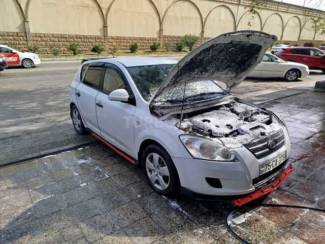 Kia Ceed 2009, 228,000 km - 1.6 л - Bakı