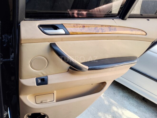 BMW X5 2001, 296,000 km - 4.4 l - Bakı