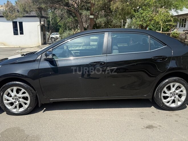 Toyota Corolla 2017, 125,000 km - 1.6 l - Bakı