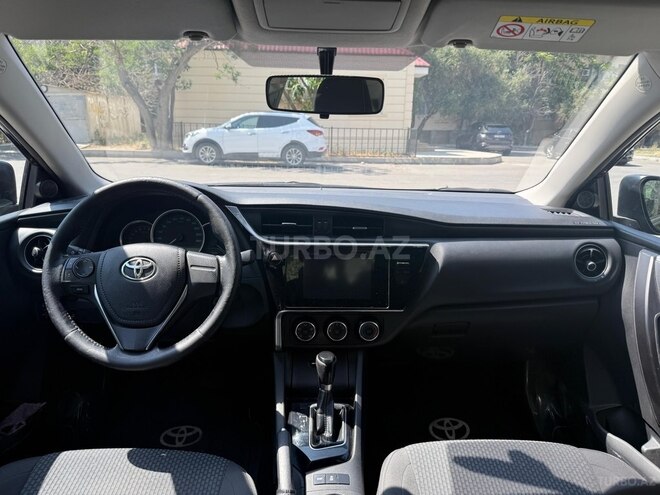 Toyota Corolla 2017, 125,000 km - 1.6 l - Bakı