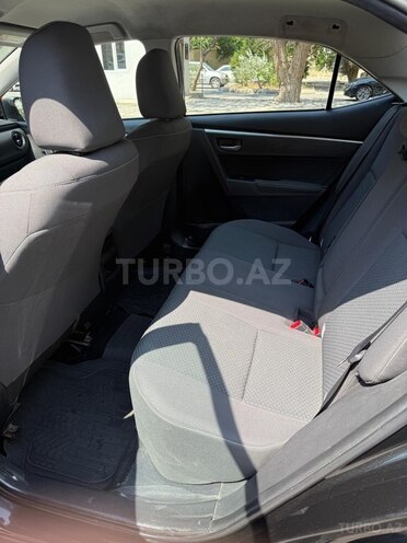 Toyota Corolla 2017, 125,000 km - 1.6 l - Bakı