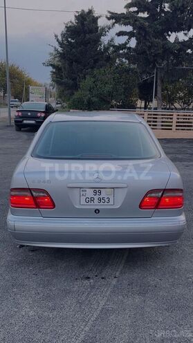 Mercedes E 240 2000, 230,000 km - 2.6 l - Bakı