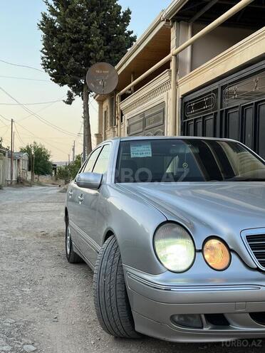 Mercedes E 240 2000, 230,000 km - 2.6 l - Bakı